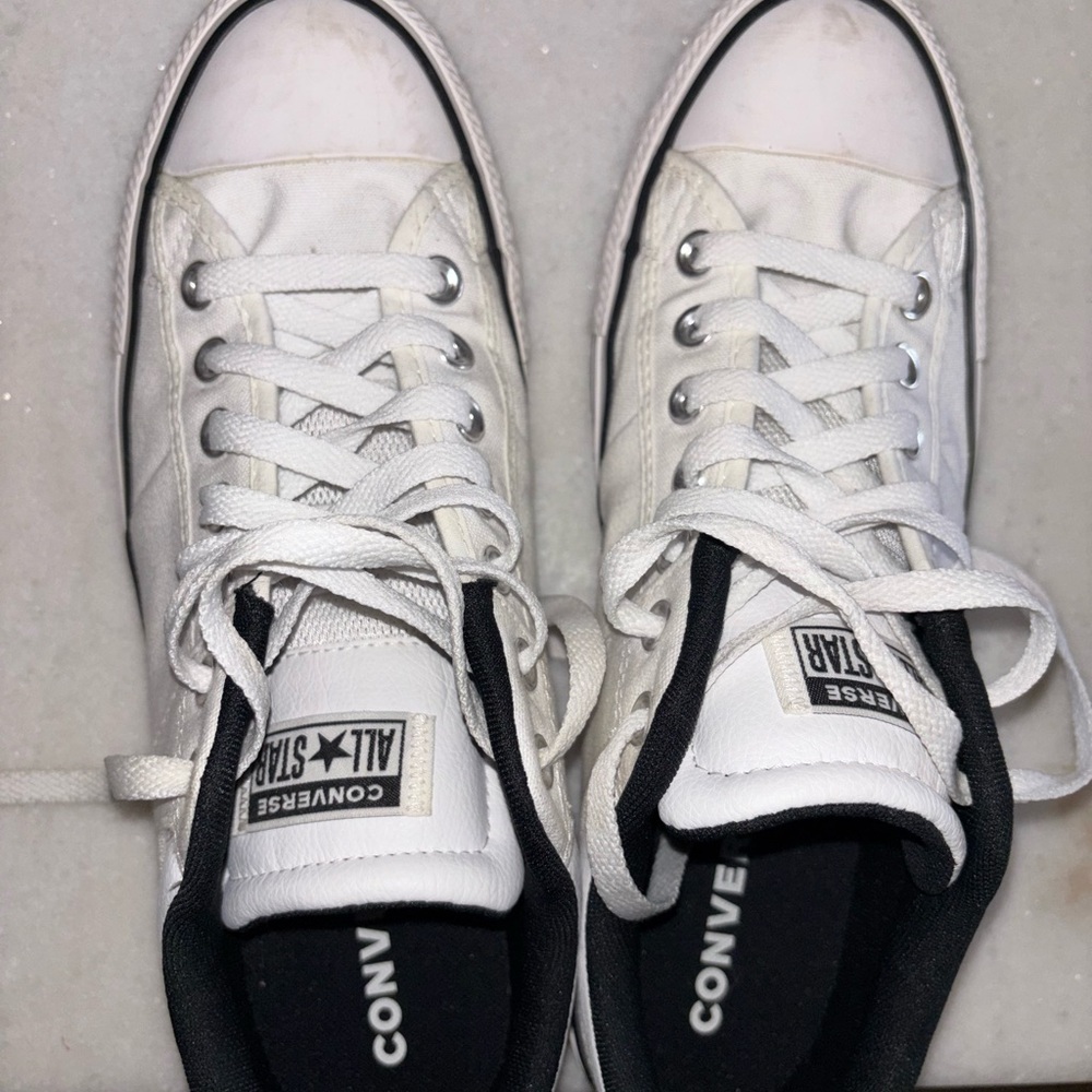 Converse low top